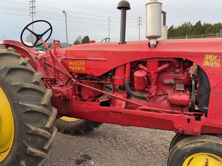 massey-harris-44d-special-image-5