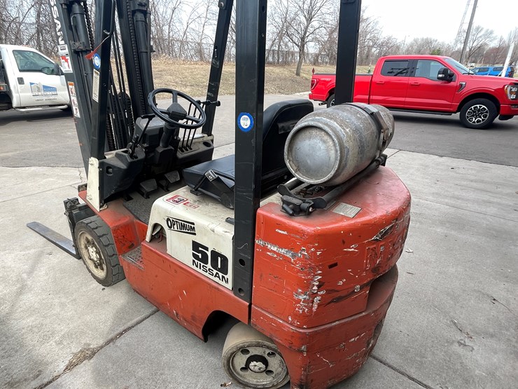 #2505-•-nissan-forklift-(columbia-heights,-mn)-image-2