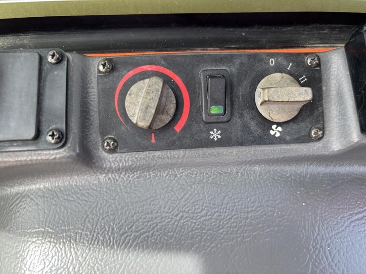 2017-jlg-g5-18a-image-32