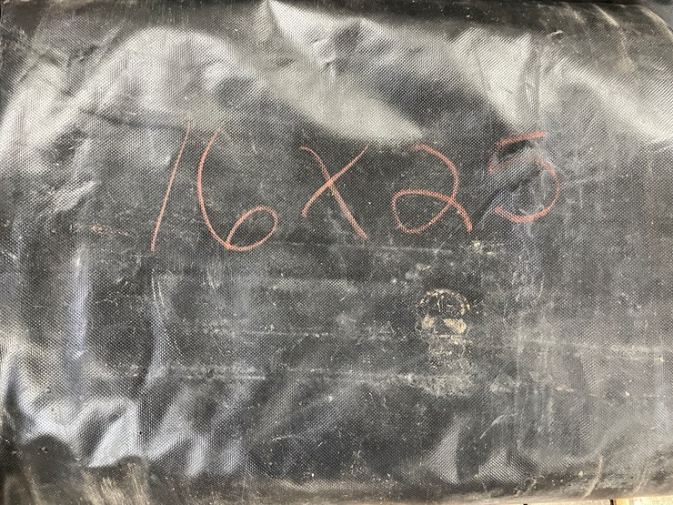 #2569-•-pallet-of-new-tarps-(columbia-heights,-mn)-image-4