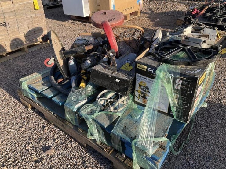 pallet-of-miscellaneous-tools-image-4