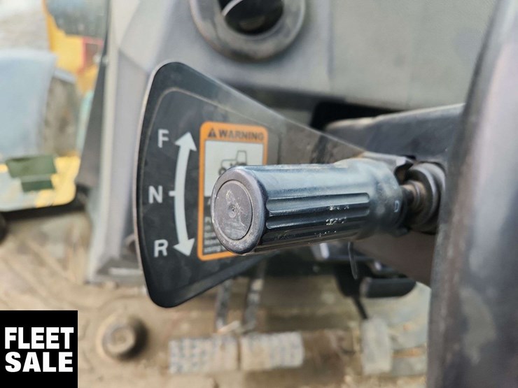 2014-deere-410k-image-21