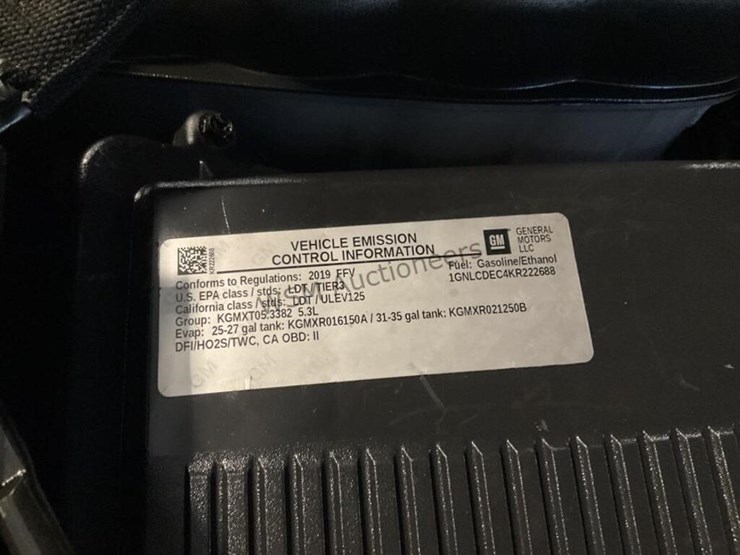 2019-chevrolet-tahoe-image-13