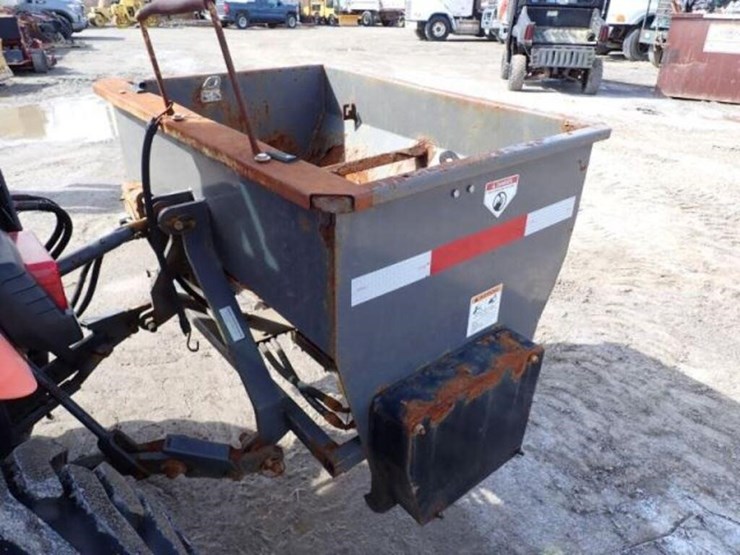 2017-kubota-b2650hsd-image-39