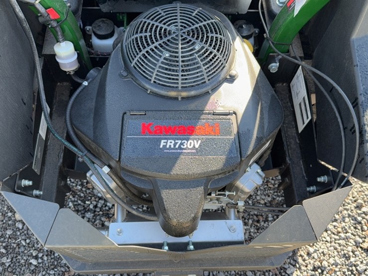 #4049-•-yakta-yxr-120-zero-turn-mower-image-9