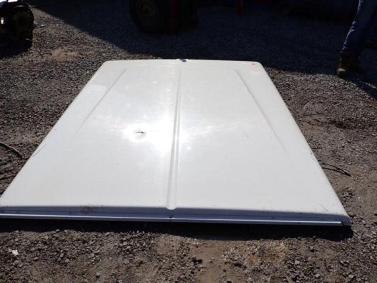 are-7-ft-tonneau-cover-image-2