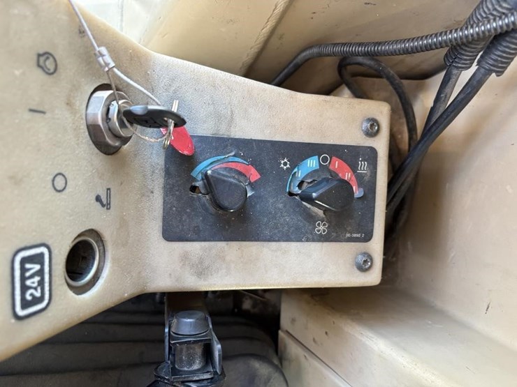 caterpillar-143h-image-54