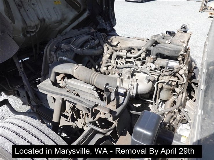 2013-isuzu-nqr-image-24