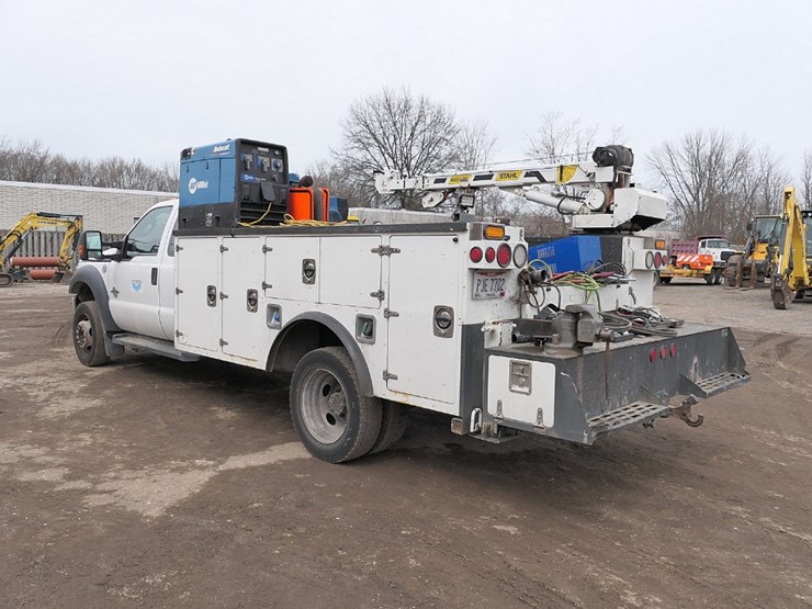 2016-ford-f550-image-3