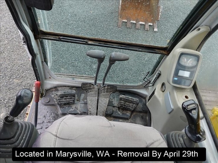 1999-kobelco-sk135sr-lc-image-17