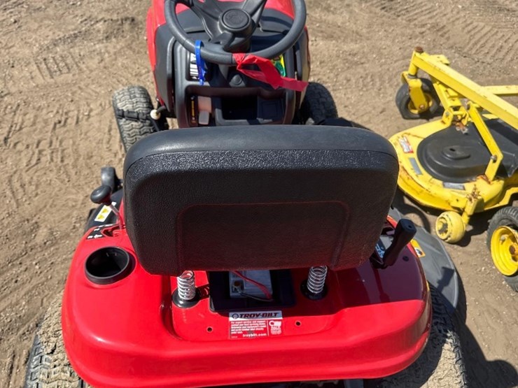 troy-bilt-bronco-image-4