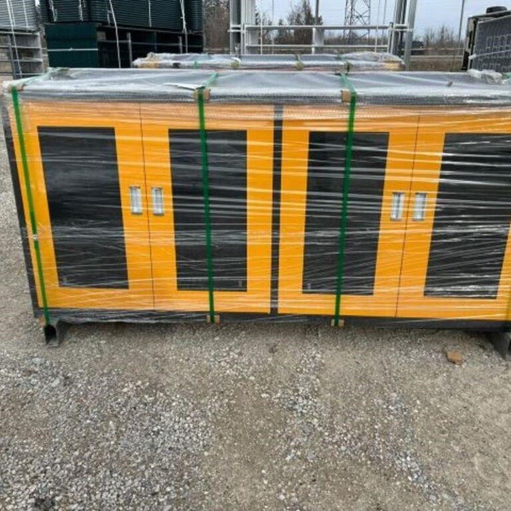 UNUSED 7 Ft Garage Cabinet Work Bench