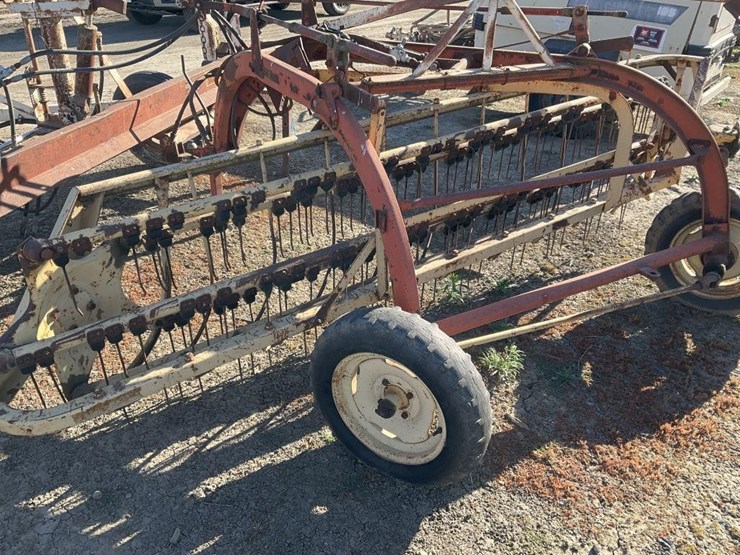 new-holland-260-image-10