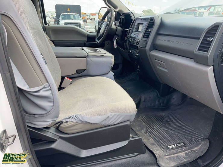 2017-ford-f350-image-19