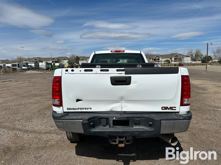 2013-gmc-sierra-3500-image-6
