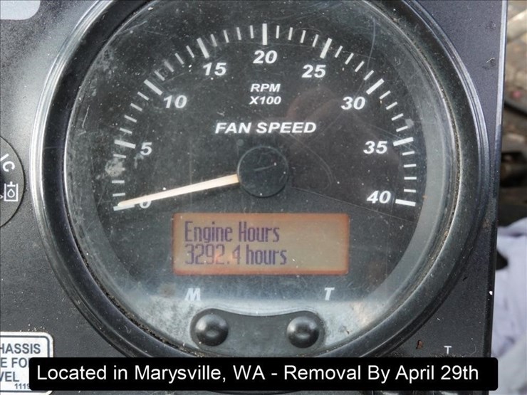 2020-freightliner-m2-106-image-19