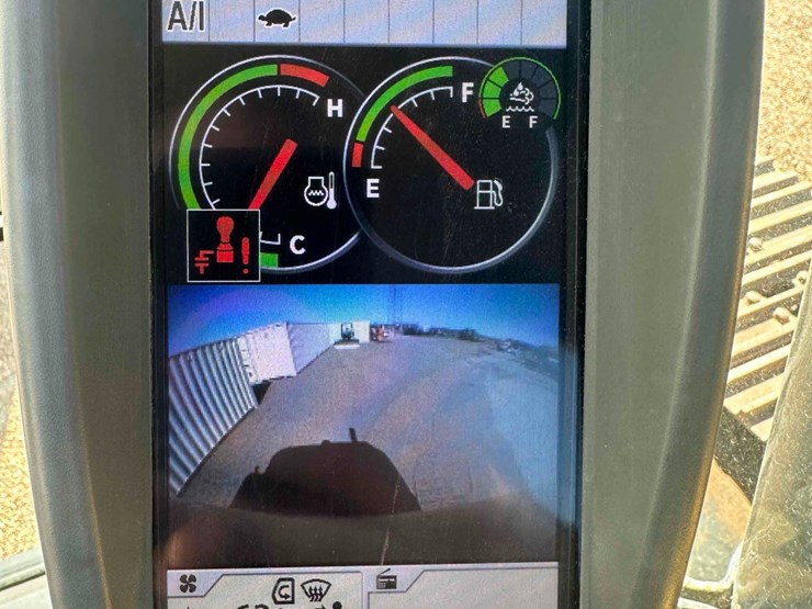 2021-deere-200-lc-image-19