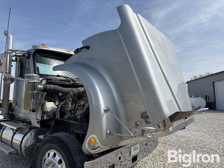 2013-international-9900-image-14