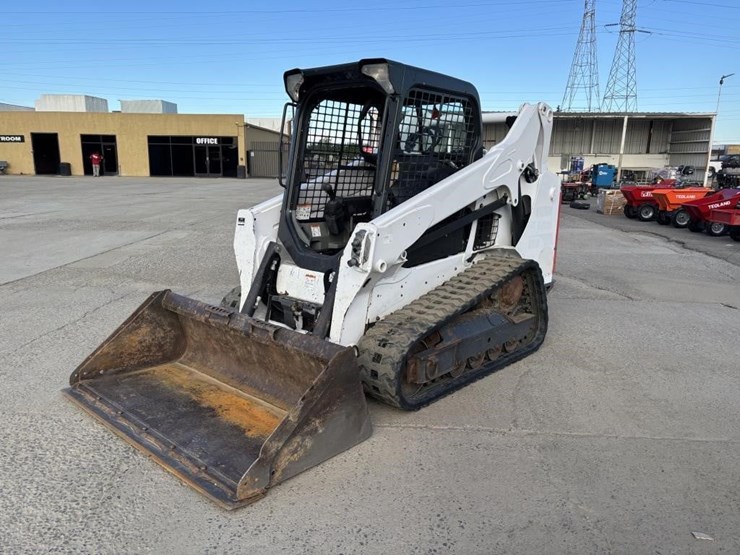 2019-bobcat-t590-image-1