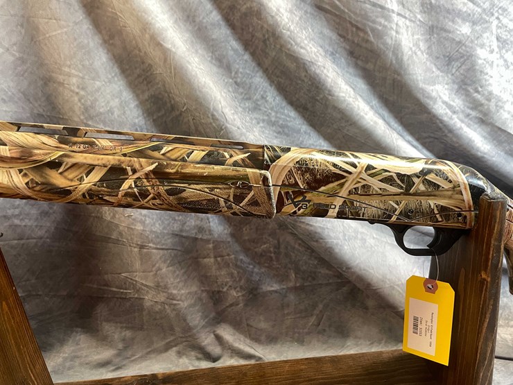 #10082-•-remington-v3-field-sport,-12-ga.-semi-auto-shotgun,-sn:-rn28026a-image-12