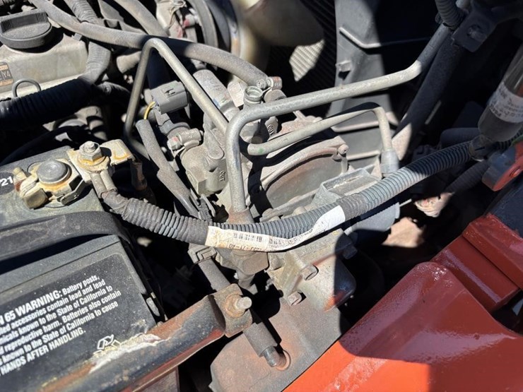 2017-toyota-8fgu30-image-30