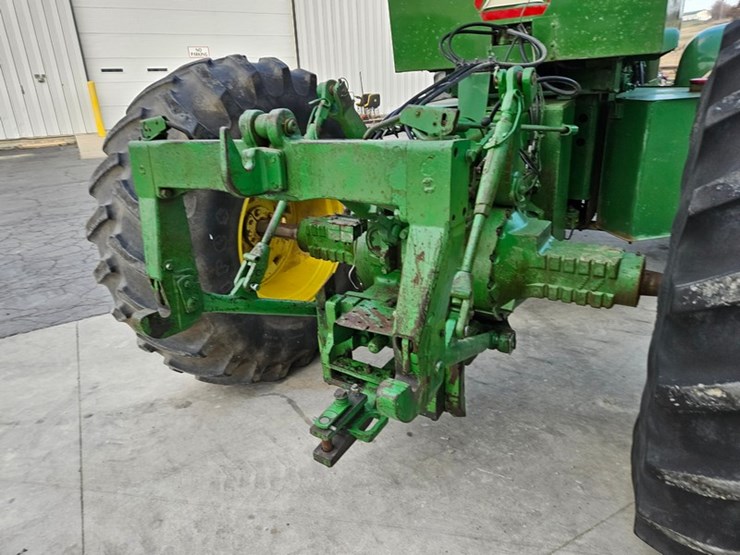 1974-john-deere-7520-image-10