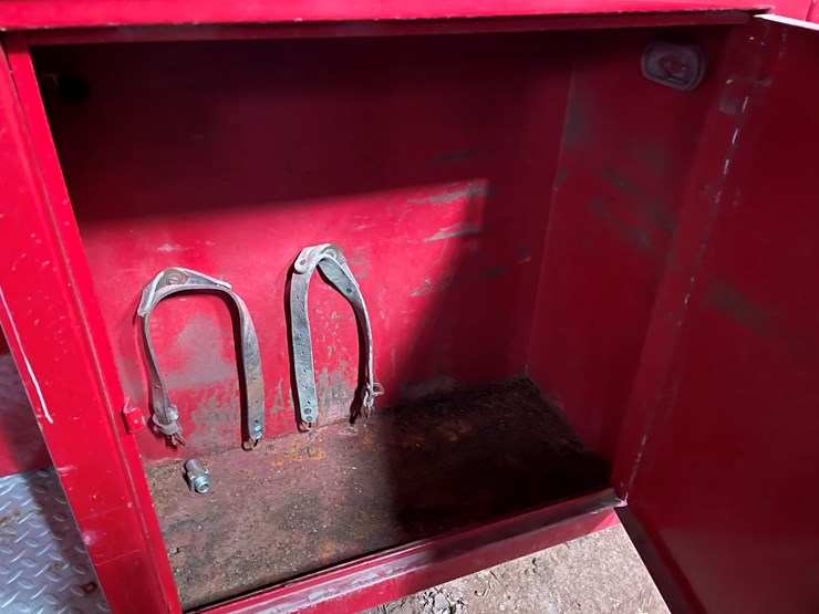 #210-•-1964-chevy-80-(howe)-fire-truck-(no-brakes)-(no-title)-(wakefield,-mi)-image-19