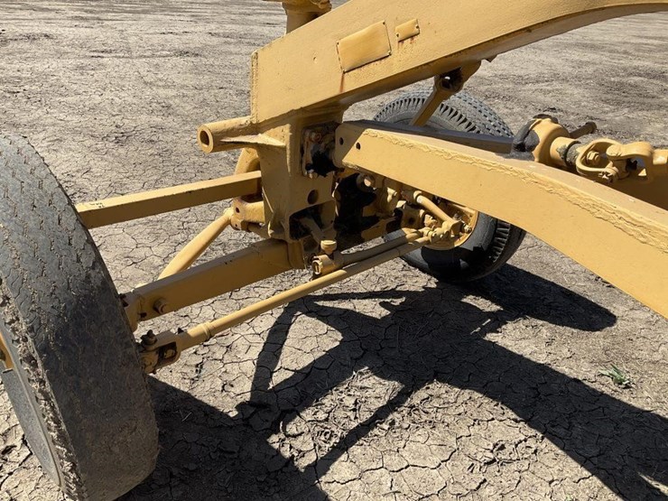 caterpillar-10-image-18