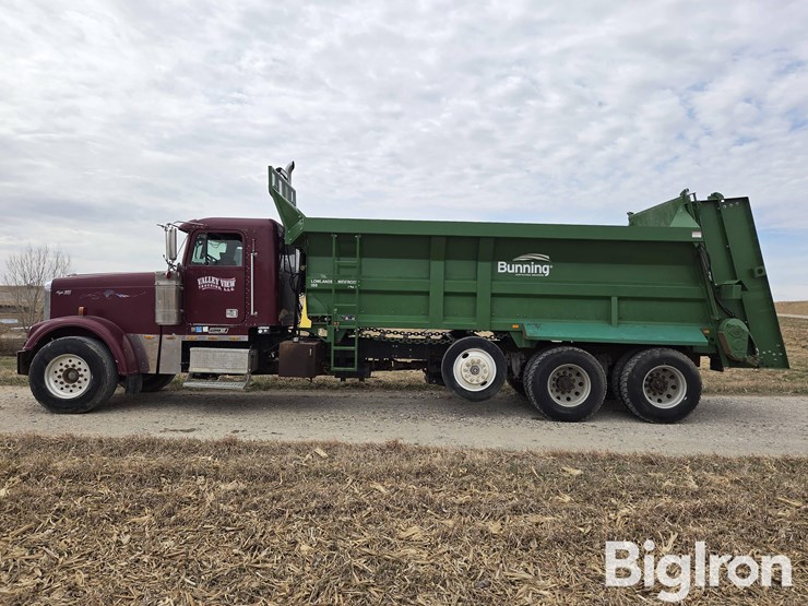 2000-freightliner-fld120-image-8