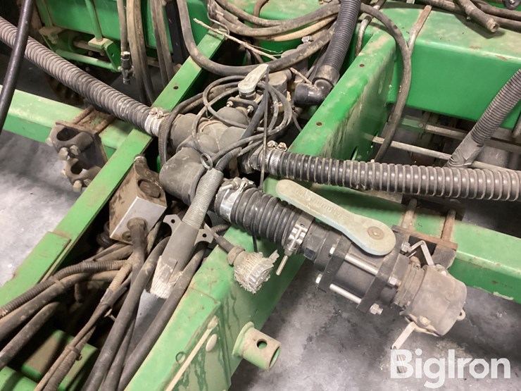 2005-john-deere-1750-image-9