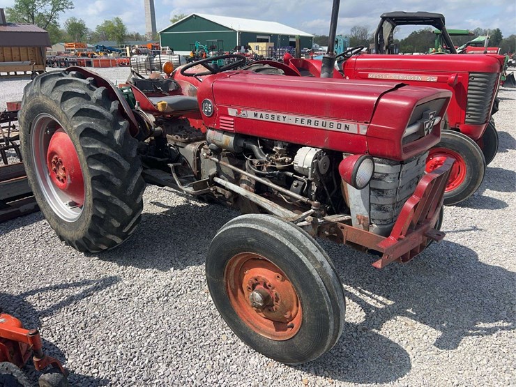 massey-ferguson-135-image-1