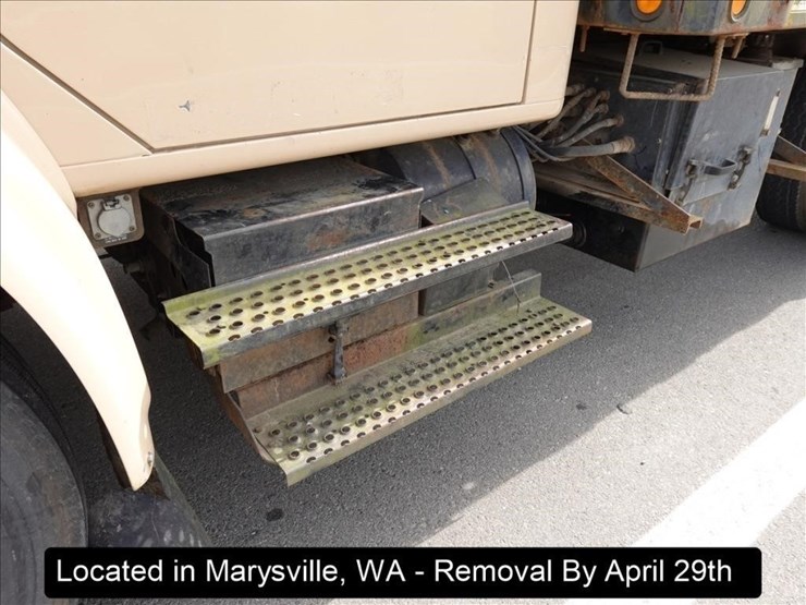 1999-international-4700-image-22