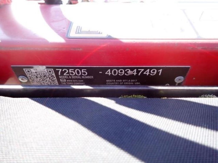 2021-toro-grand-stand-72505-stand-on-409347491-image-9