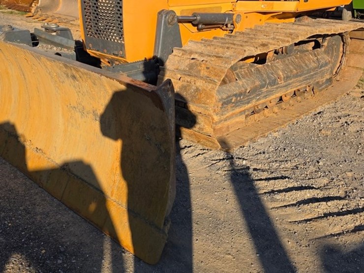 2013-case-850m-image-6