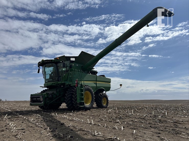 2012-john-deere-s690-image-96