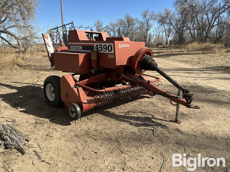 1993-hesston-4590-image-3