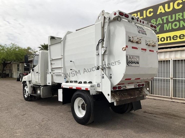 2013-hino-338-image-7