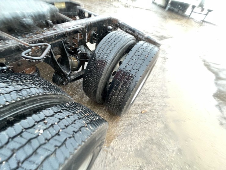 #234-•-2016-international-semi-tractor-(has-wi-title)-(denmark,-wi)-image-15