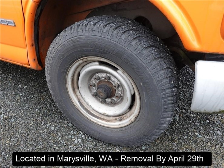 2001-chevrolet-3500-image-15