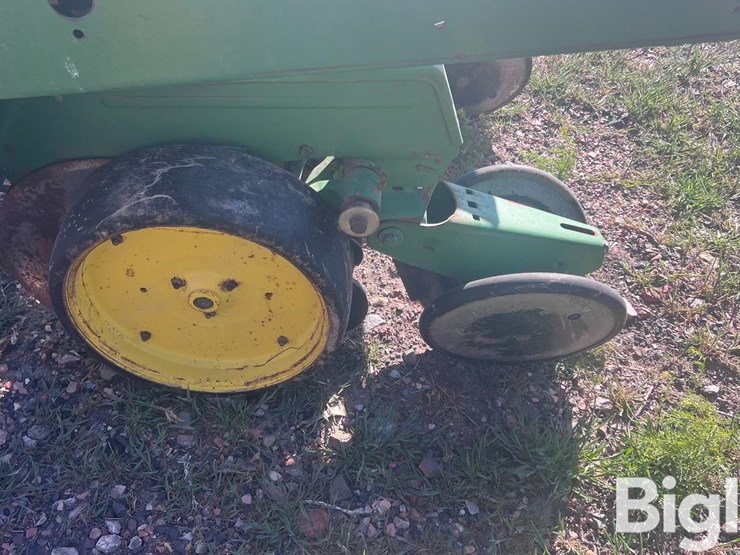 john-deere-7100-image-9