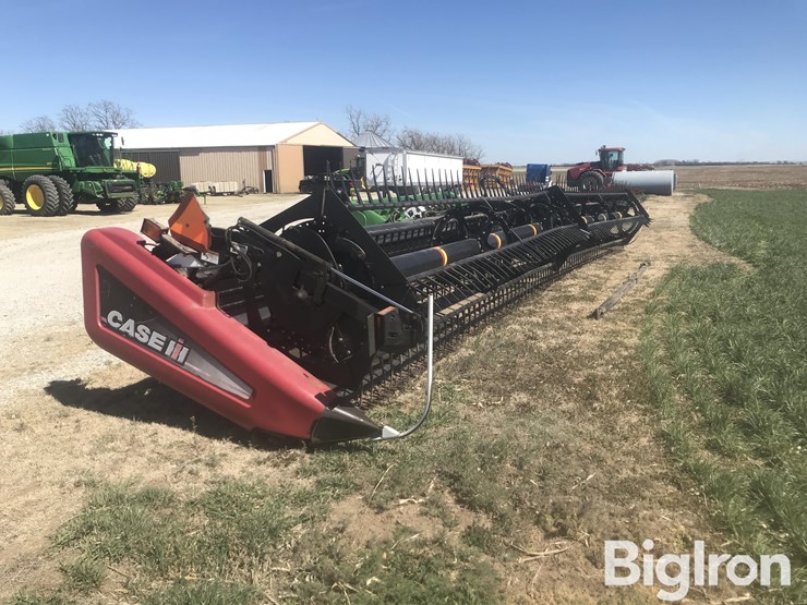 2011-case-ih-2152-image-3
