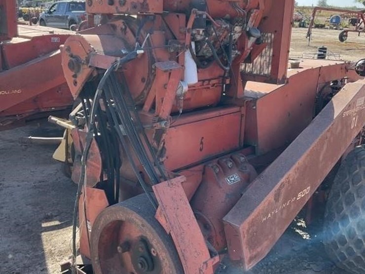 new-holland-500-image-13