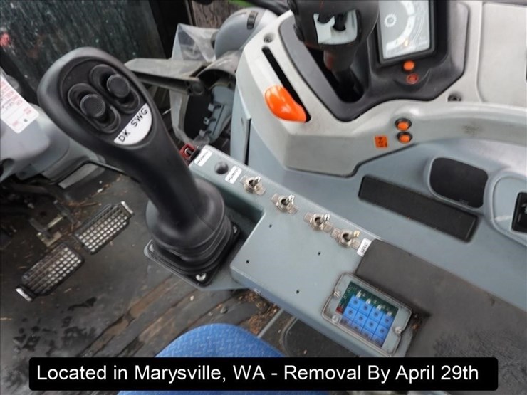 2012-new-holland-t6030-plus-image-17