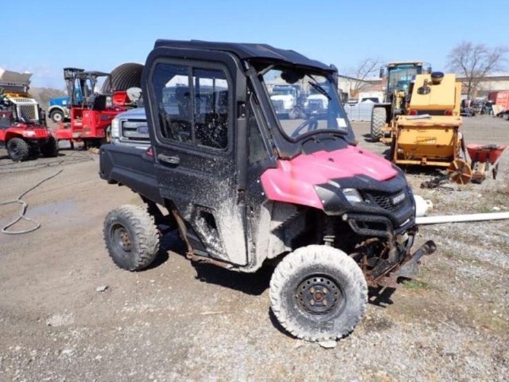 2016-pioneer-4x4-image-3