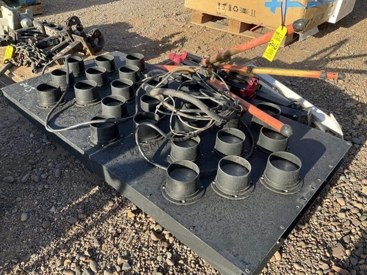 arrow-board,-tripods,-misc-image-1