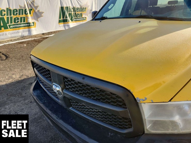 2019-ram-1500-classic-image-38