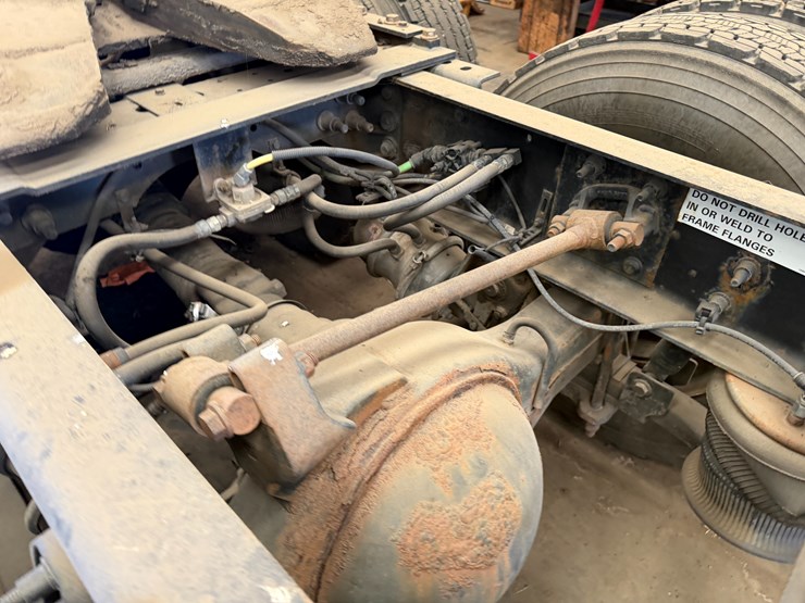 2014-international-prostar-image-17