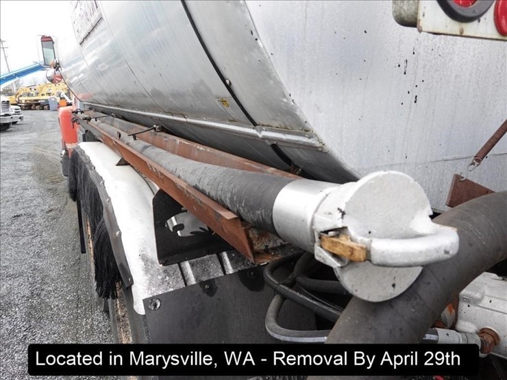 1991-ford-l9000-image-9