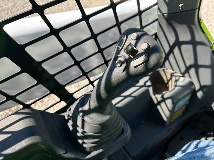 2022-bobcat-s62-image-22