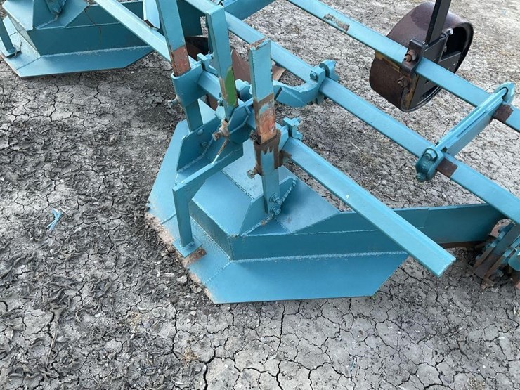 custom-3-pt-3-row-60"-furrow-bar-image-10